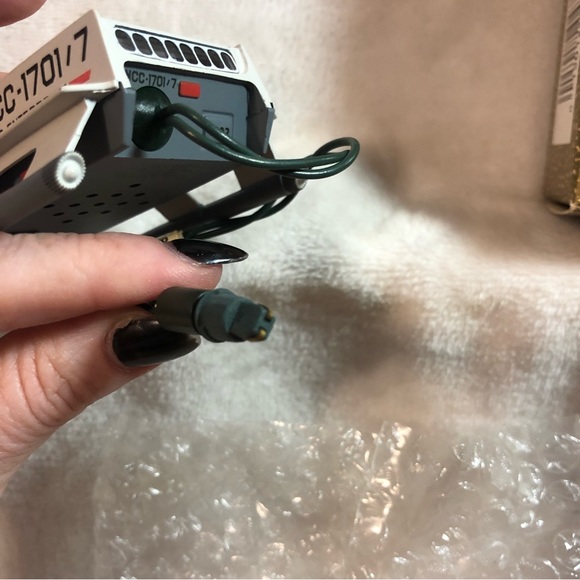 FINAL SALE- LEAVING CLOSET-NO FURTHER DISCOUNTS - Picture 6 of 7